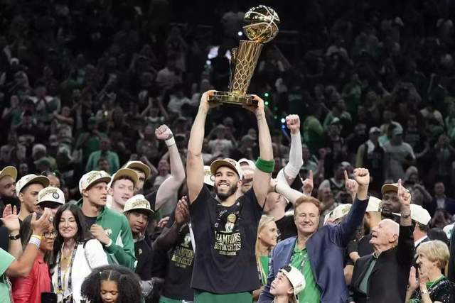 NBA新赛季揭幕战创收视新高 费尼对决吸引771万观众